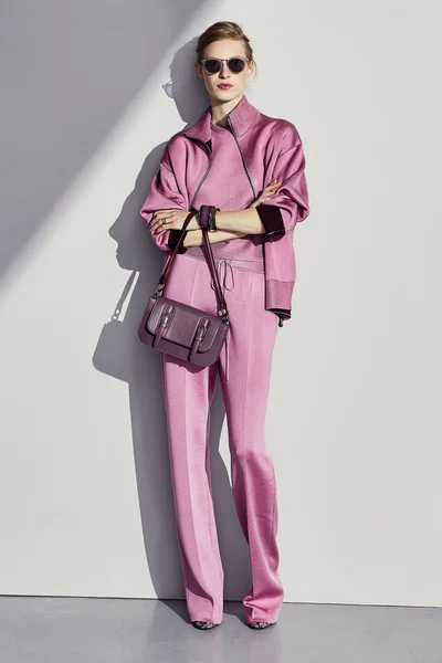 Look 10
